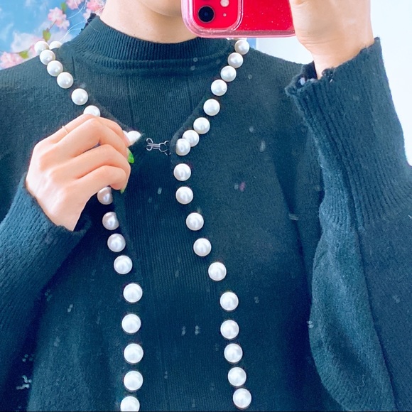 (SALE) Black Pearl Sweater Cardigan Thick Small Hook Closure - Picture 5 of 8
